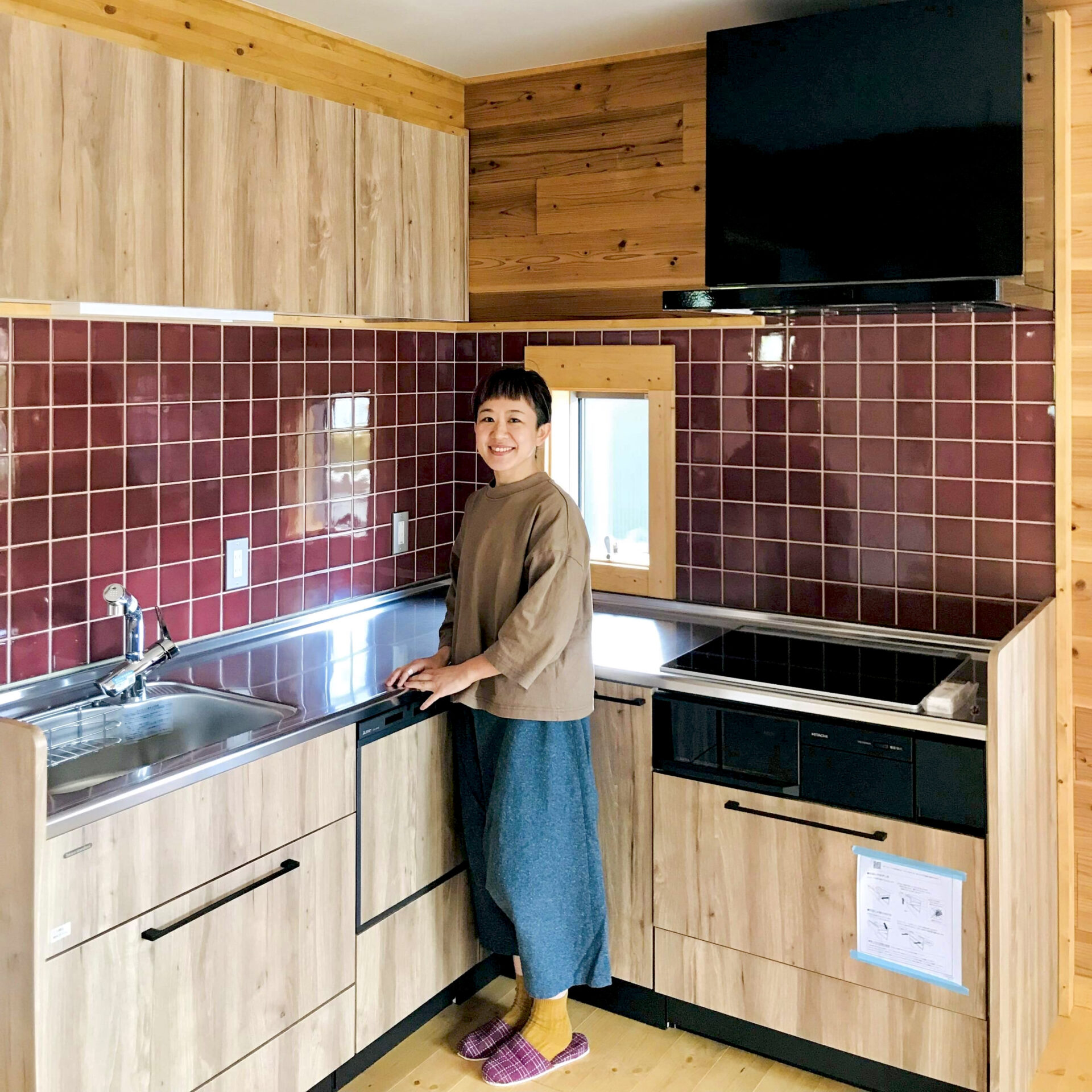 キッチン オーダーメイドタイル オリジナルタイル製作のタイルメイド Tile Made タイルの形 色 空間を総合プロデュース 無料でサンプル タイル送付