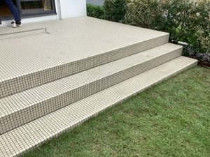 【施工事例】東京都指定有形文化財「土浦亀城邸」の補修用タイルを製作しました - オリジナルタイル・オーダーメイドタイル製作のタイルメイド